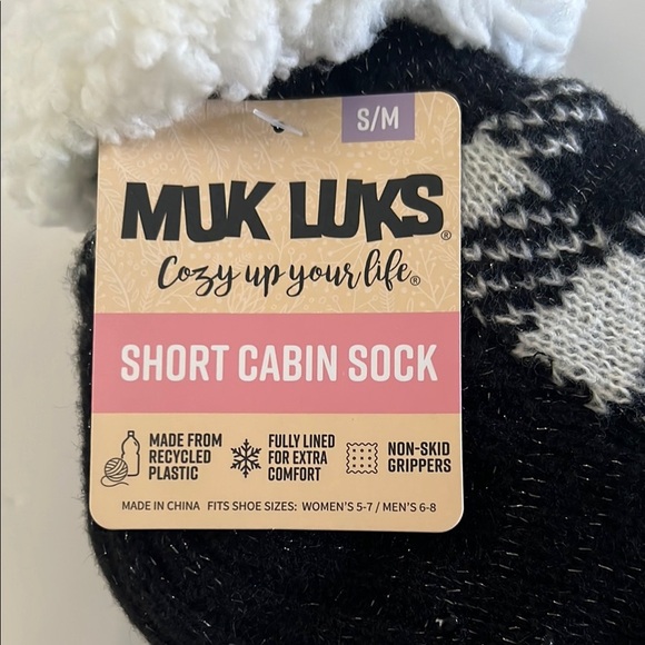 Muk Luks Black and White Short Cabin Sock size S/M - Picture 2 of 6